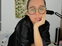 Amateur Nude Webcam of isa_loves_cum