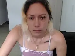 Amateur Adult Webcam of HotMommyMia