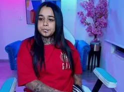 Amateur Adult Webcam of Black_roseee