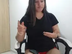 Amateur Sex Cam of Aisha_so
