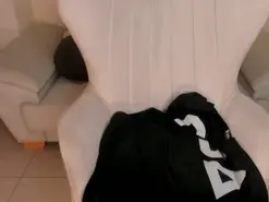 Amateur Adult Webcam of CarlaBrunni