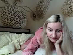 Amateur Nude Webcam of Yourrealgirl