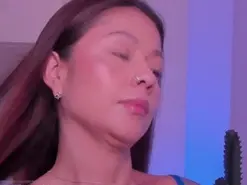 Amateur Nude Webcam of ErikaBenz