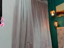 Amateur Free Live Porn of Isa_Squirt