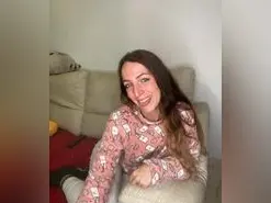 Amateur Watch Live Sex Cams of dirtygames