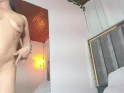 Amateur Free Live Porn of AvaX_777