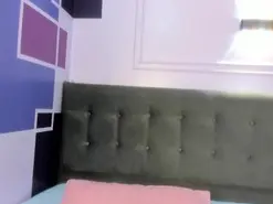 Amateur Free Live Porn of tiiny_emilly