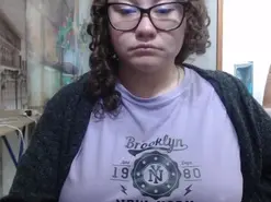 Amateur Free Porn Cam of Curly_greeneyed