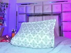 Amateur Free Porn Cam of emili_clark