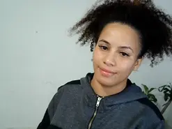 Amateur Sex Cam of isa_bellaxx2