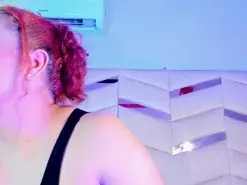 Amateur Adult Webcam of Lyra_Mirage