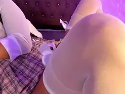 Amateur Sex Chat of alysson-18