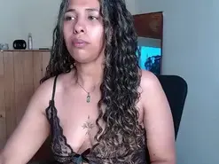 Amateur Best live sex cam show of IVONNECOLLINS33