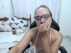 Amateur Live Sex of yeslluisa3072