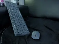 Amateur Free Live Porn of roxanne_jones1