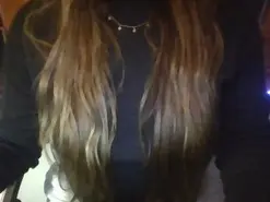 Amateur Live Sex Cam of HellouKitty