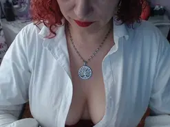Amateur Adult Webcam of Red_Wine