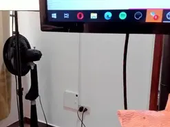 Amateur Adult Webcam of mirandaroxx1