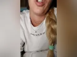 Amateur Adult Webcams of Monicabebe112