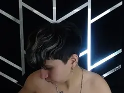Amateur Free Live Porn of Im_Milan_Rs