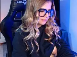 Amateur Sex Chat of shy_avrill