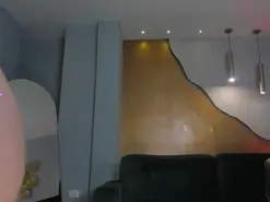 Amateur Free Porn Cam of RebeccaHudson