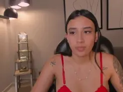 Amateur Nude Webcam of HazelGarrett