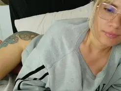 Amateur Live Sex of anto_fox