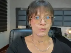 Amateur Free Porn Cam of Regina_Evans