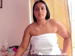 Amateur Live Sex Cam of selena_jhonson