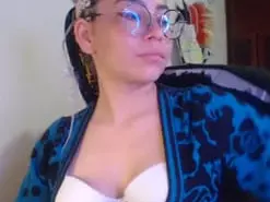 Amateur Live Sex of Cyndi_rockefell