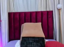 Amateur Live Sex Cam of AriaSky