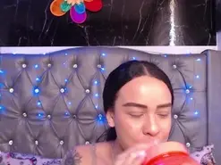 Amateur Adult Webcam of Lila-gummy
