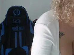 Amateur Live Sex of LaraCruz30