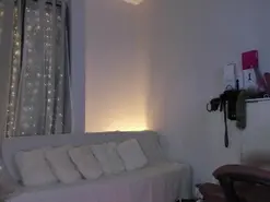 Amateur Live Sex Cam of chica_hot5