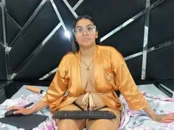 Amateur Free Porn Cam of LunaRoosee