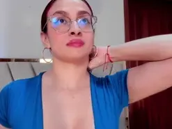 Amateur Free Porn Cam of AndraCyrus