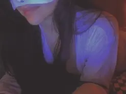 Amateur Nude Webcam of Mohnblume