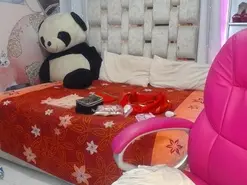 Amateur Live Sex Cam of EMMASWEET1