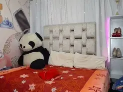 Amateur Live Sex of EMMASWEET1