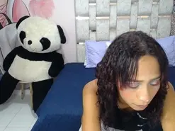 Amateur Nude Webcam of EMMASWEET1