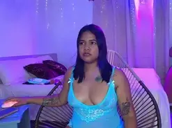 Amateur Adult Webcams of kary_garcia