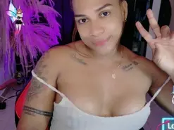 Amateur Live Sex Cam of KaroolynaRoss