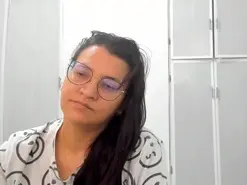 Amateur Nude Webcam of MARILYN_GARCIA