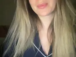 Amateur Sex Chat of naiara_21