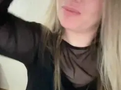 Amateur Live Sex of naiara_21