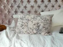 Amateur Live Sex Cam of Amira_Latif