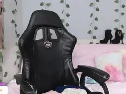 Amateur Adult Webcams of kiara_scott