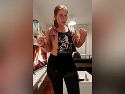 Amateur Live Sex of Redheaddoll22