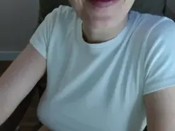 Amateur Adult Video Chat of whitefoxpau